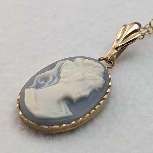 British Vintage Jewelry K9 Gold & Cameo Pendant Necklace Earrings Set
